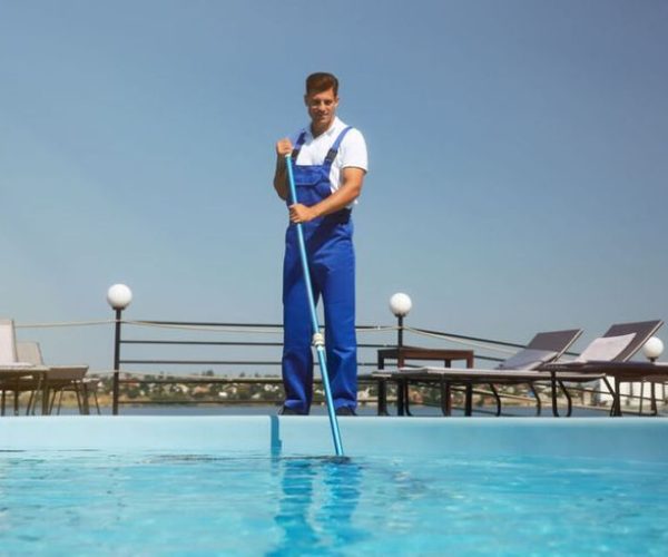 Swimming Pool Maintenance Services